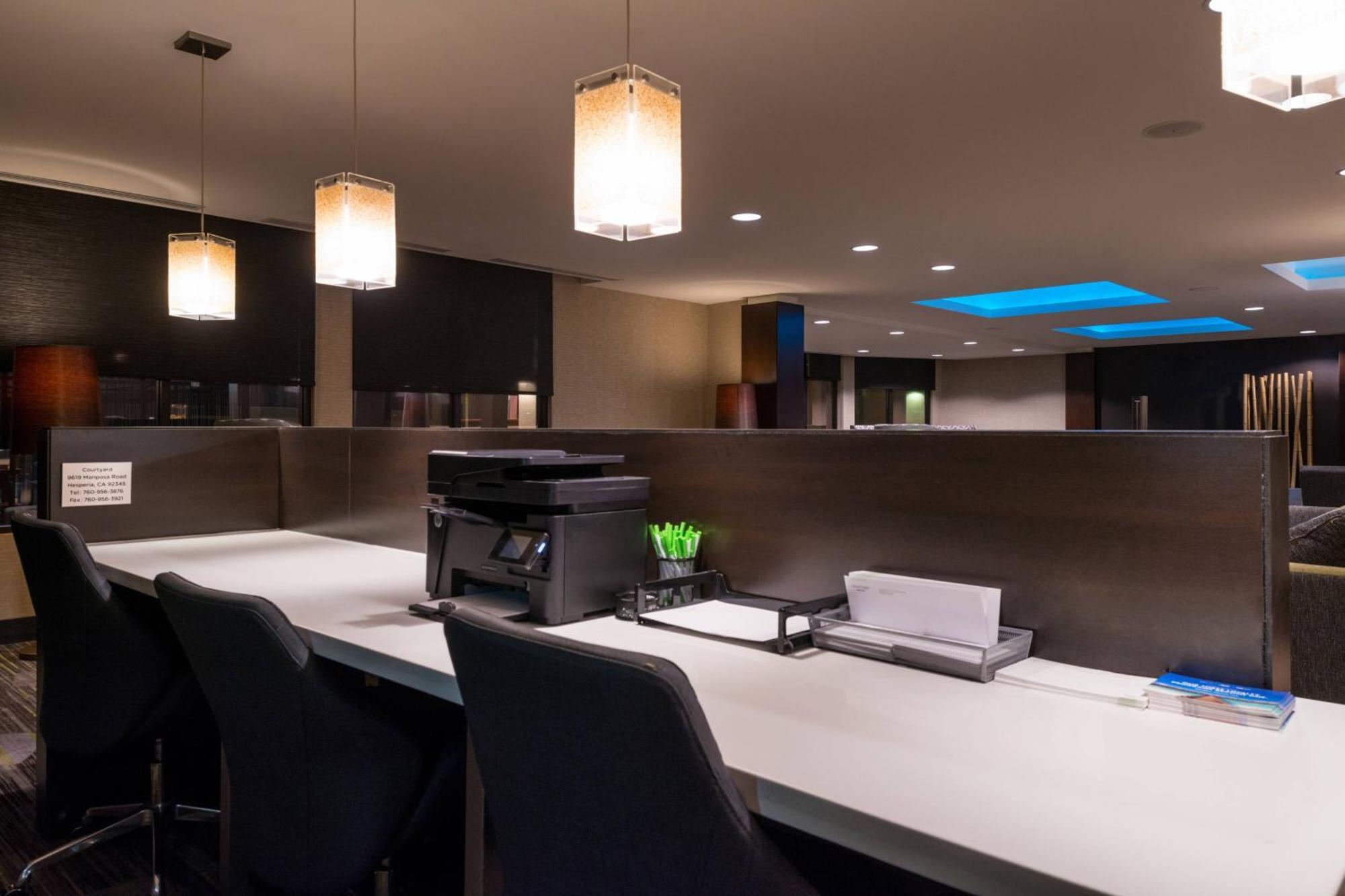 Courtyard By Marriott Victorville Hesperia Exterior foto