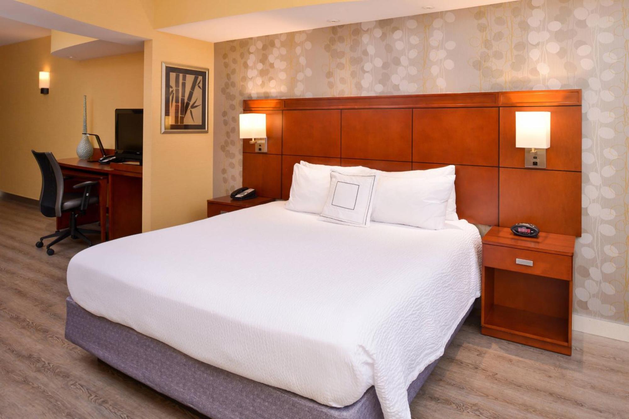 Courtyard By Marriott Victorville Hesperia Exterior foto