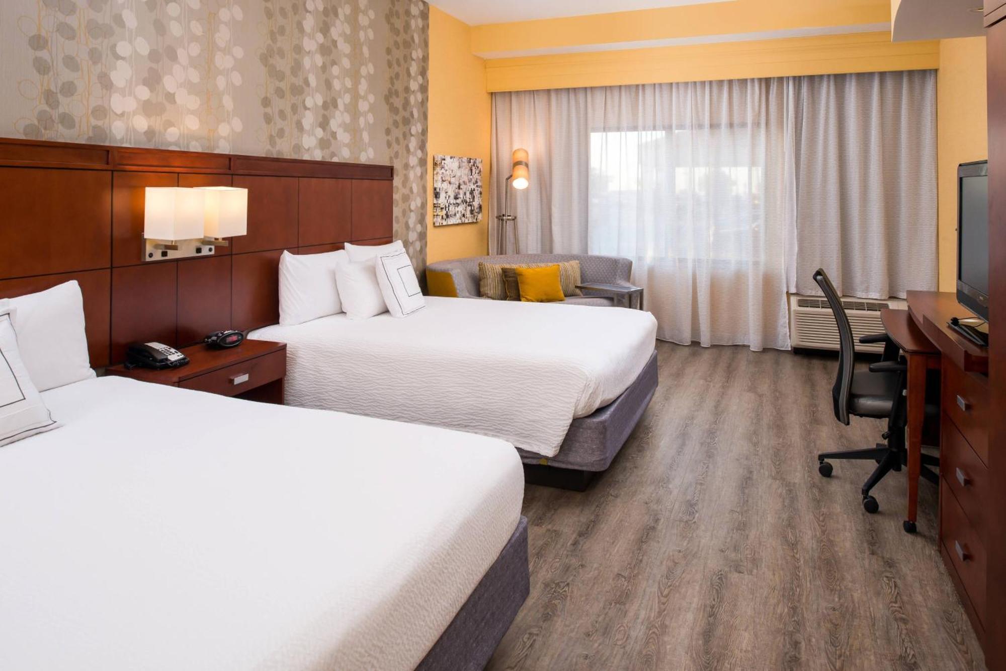 Courtyard By Marriott Victorville Hesperia Exterior foto