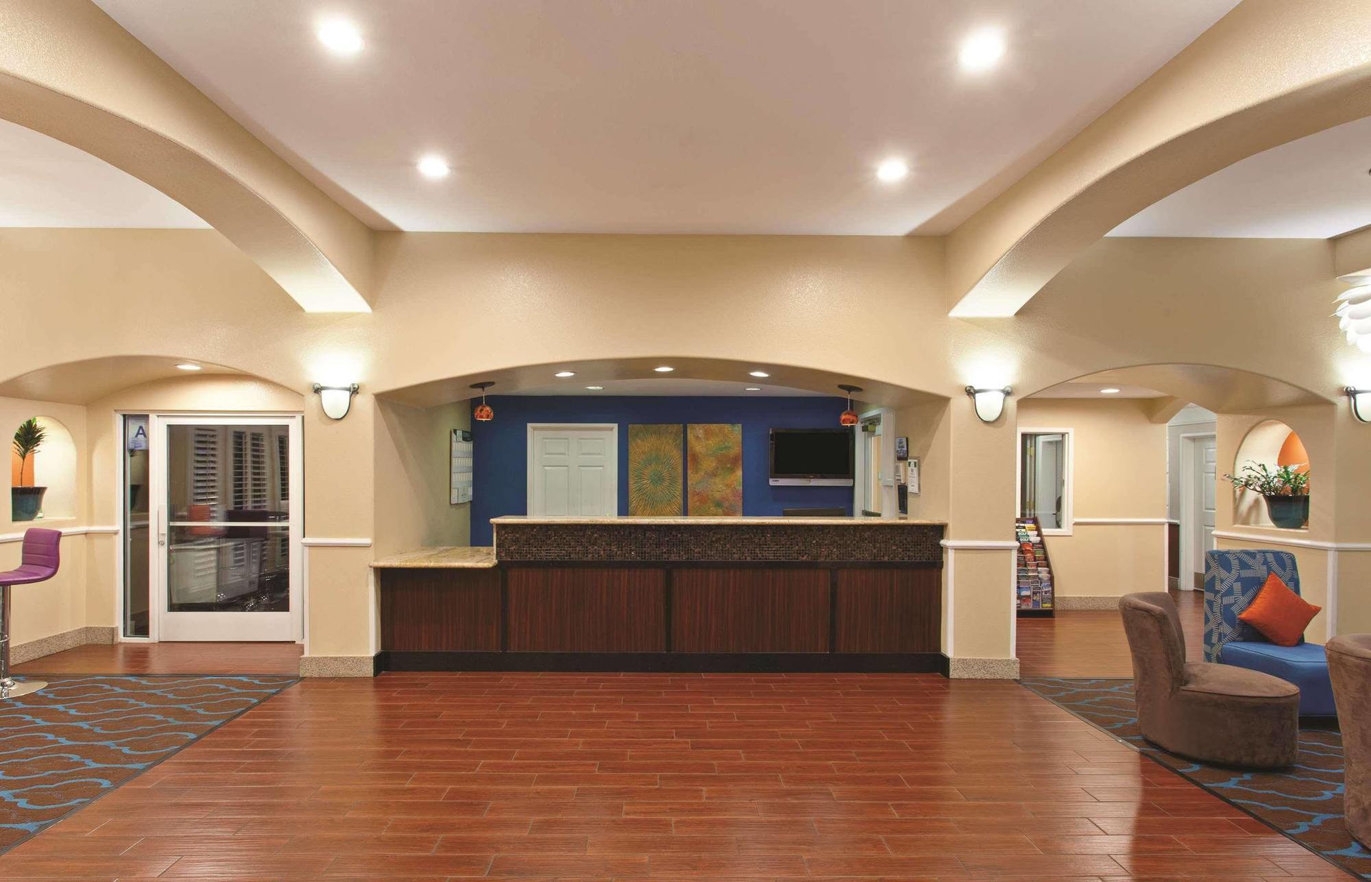 Courtyard By Marriott Victorville Hesperia Exterior foto